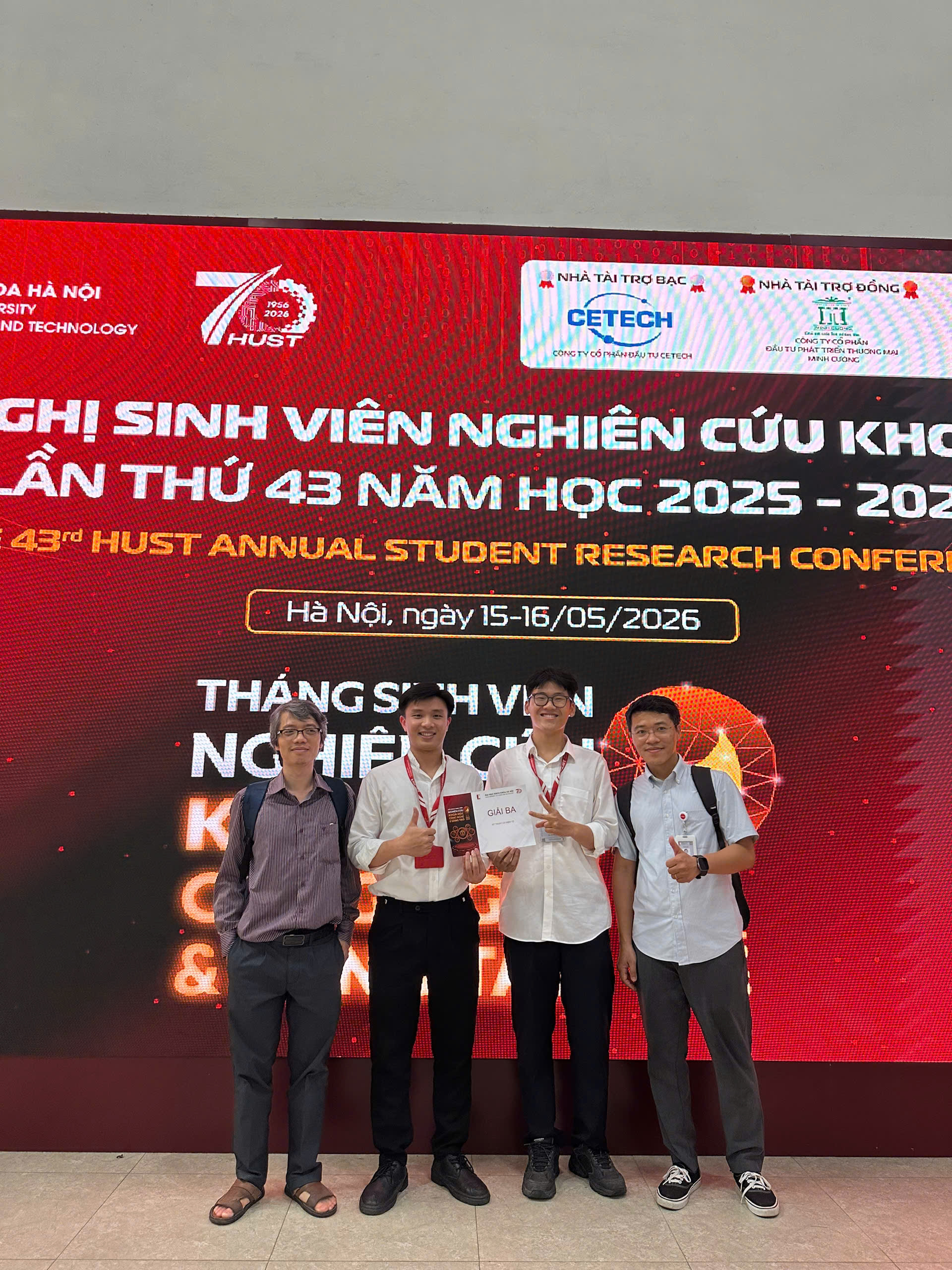 AiRA Teams Win Awards at HUST Student Research Conference 2026